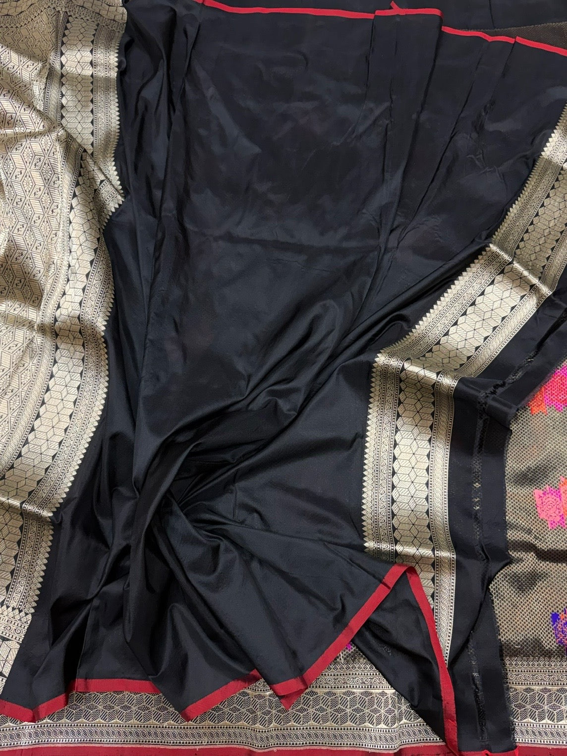 Black Handwoven Pure Banarasi Silk Brocade Saree