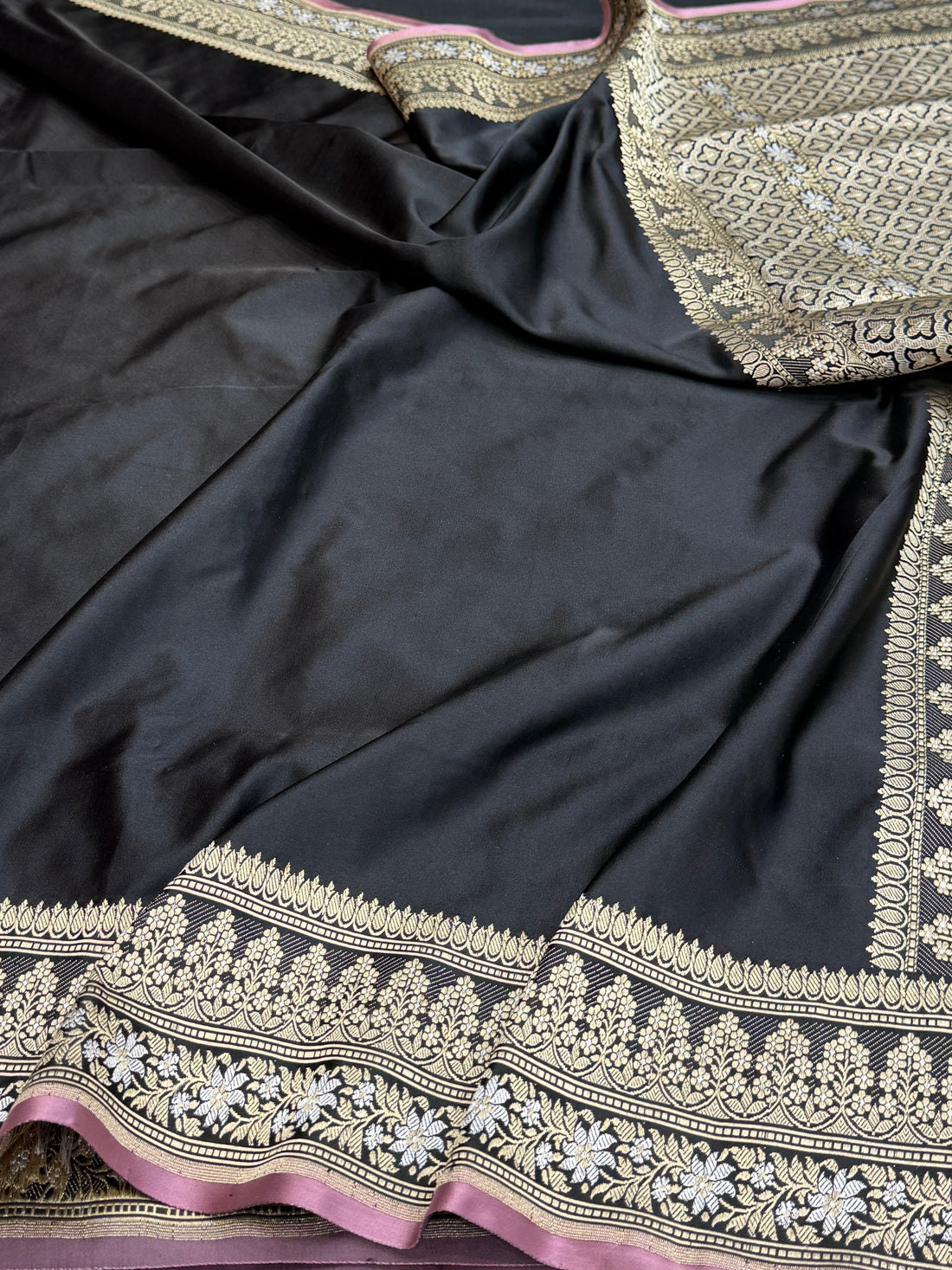 Black Handwoven Banarasi Pure Mashru Satin Silk Saree | Pure Satin Silk | Kadwa Weave | Handloom Banarasi Saree