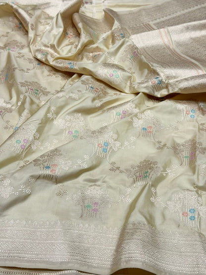 Ivory Handwoven Pure Banarasi Silk Saree – Kadwa Weave in 100% Katan Mulberry Silk