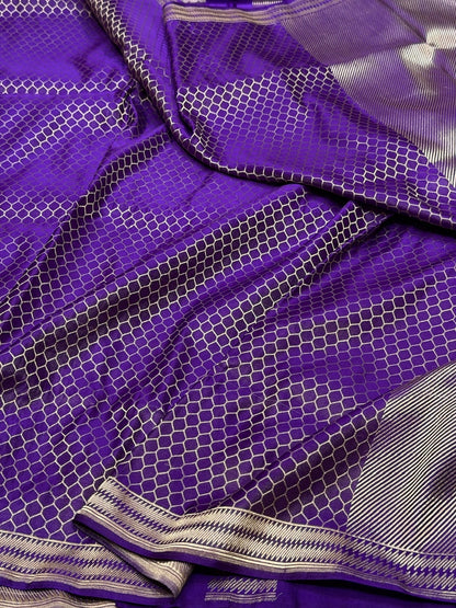 Purple Handwoven Pure Banarasi Satin Tanchoi Silk Saree