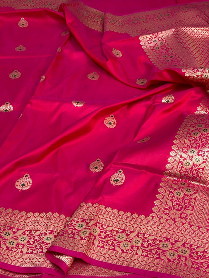 Pinkish Red Vintage Handwoven Pure Banarasi Katan Silk Saree