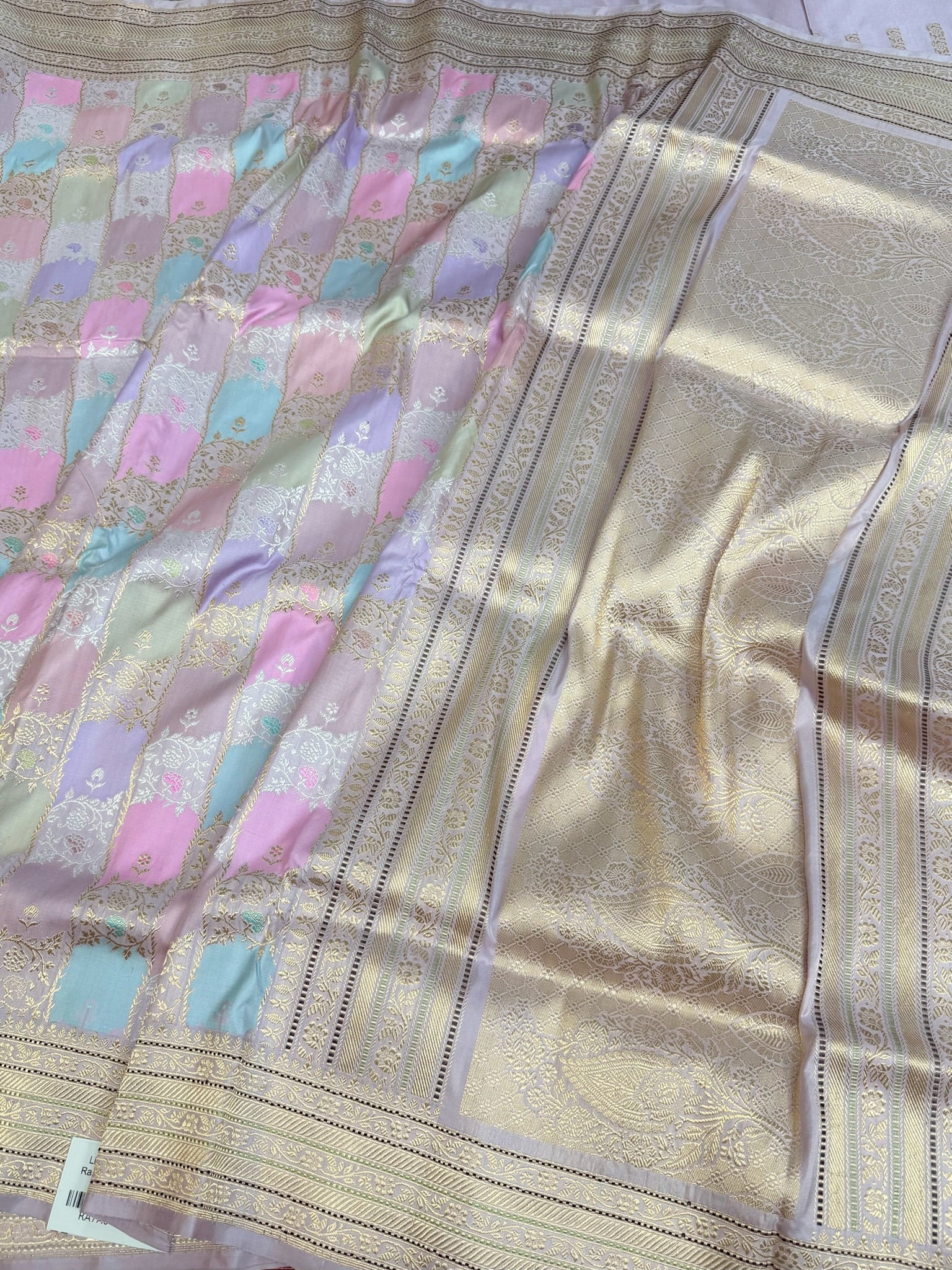 Lilac Rangkaat Handwoven Pure Banarasi Silk Saree
