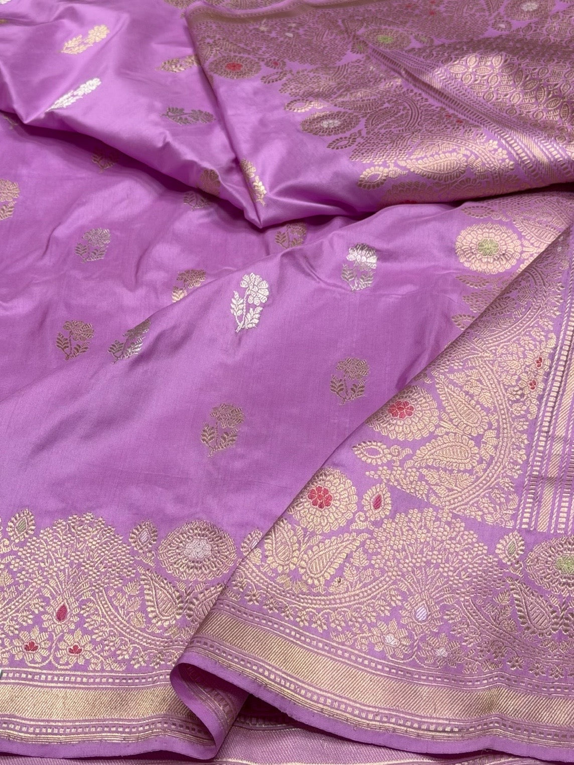 Lavender Handwoven Pure Banarasi Silk Saree