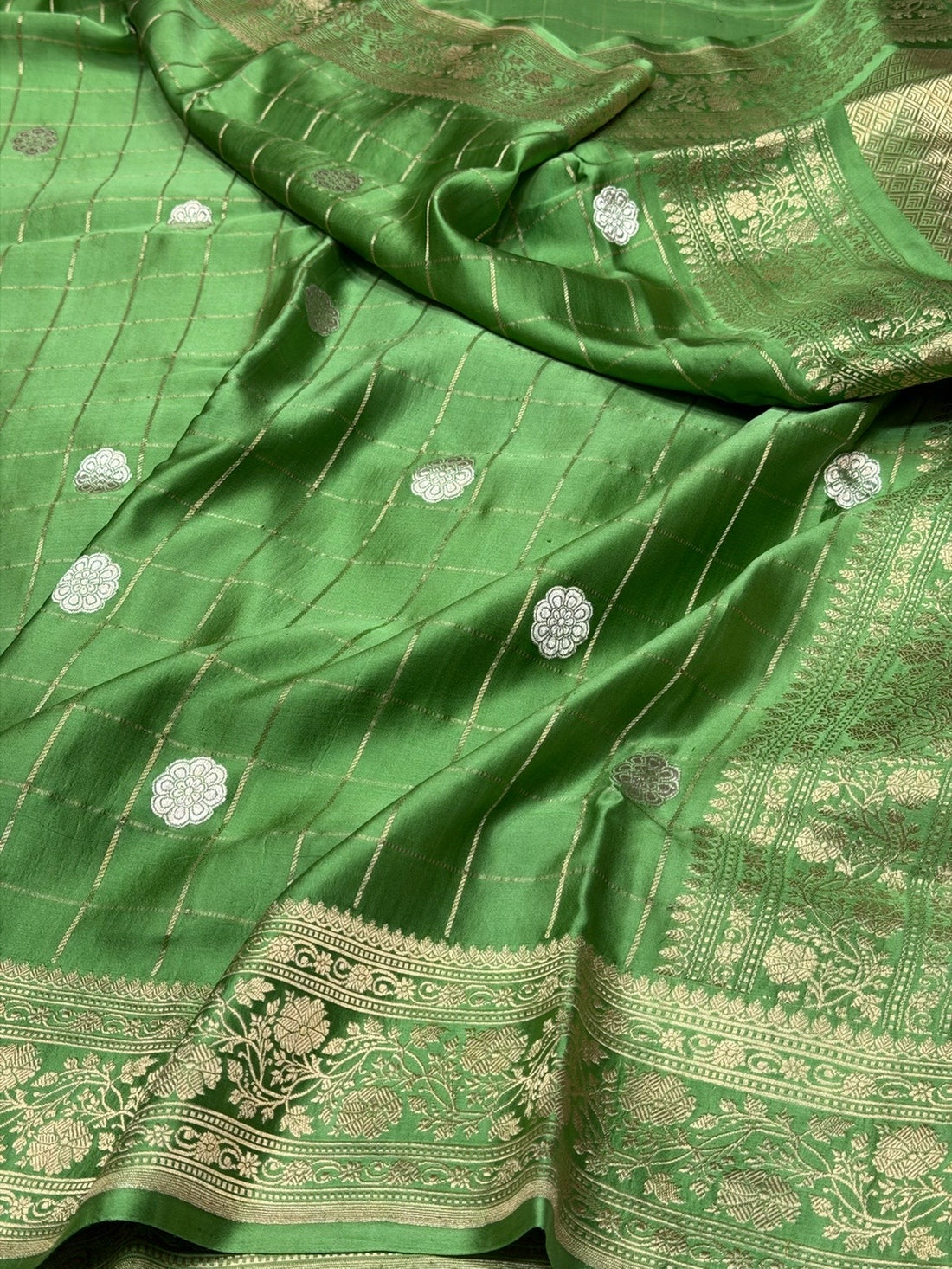 Parrot Green Handwoven Pure Mashru Banarasi Satin Silk Saree