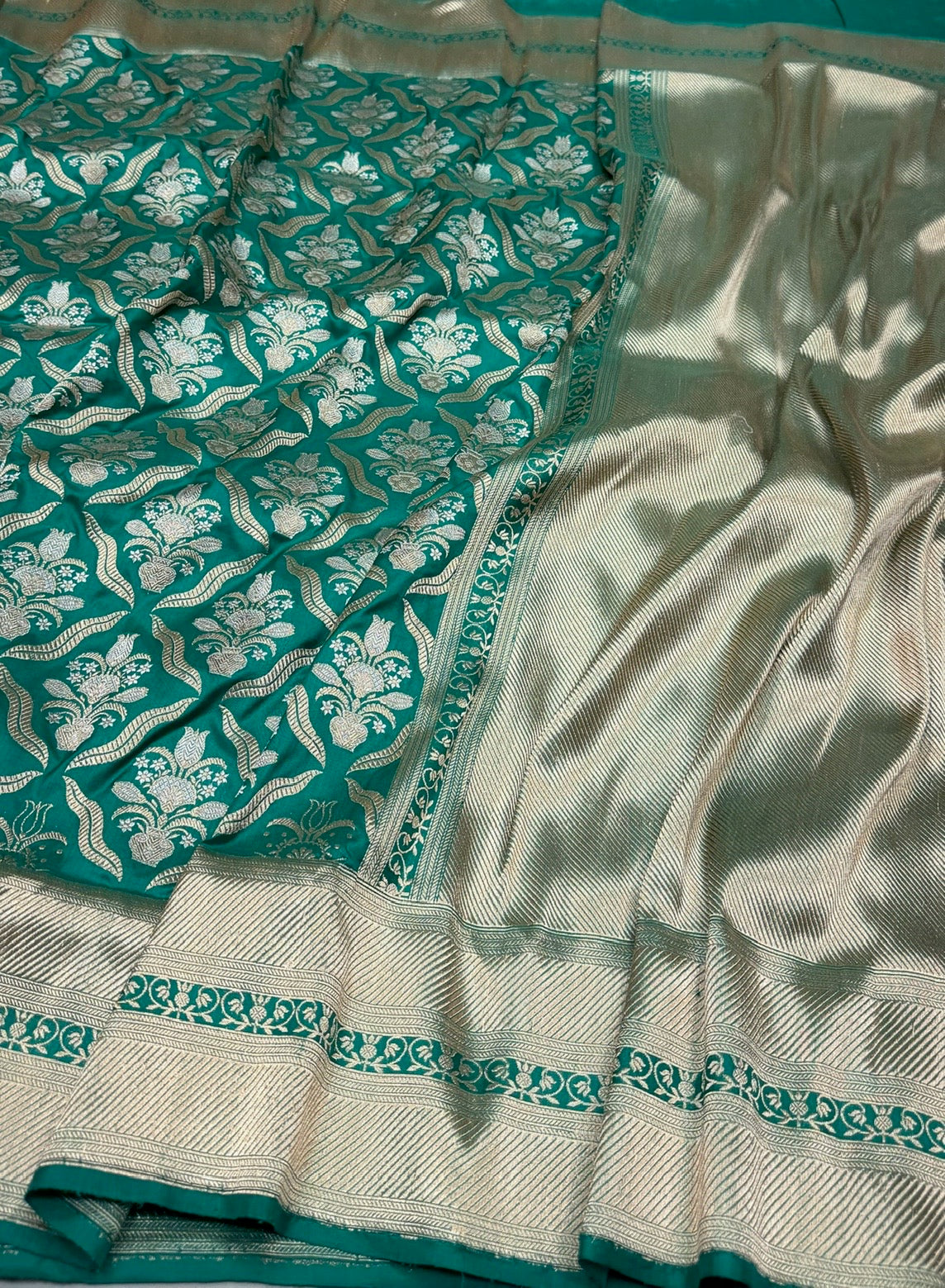 Sea Green Handwoven Pure Banarasi Silk Saree