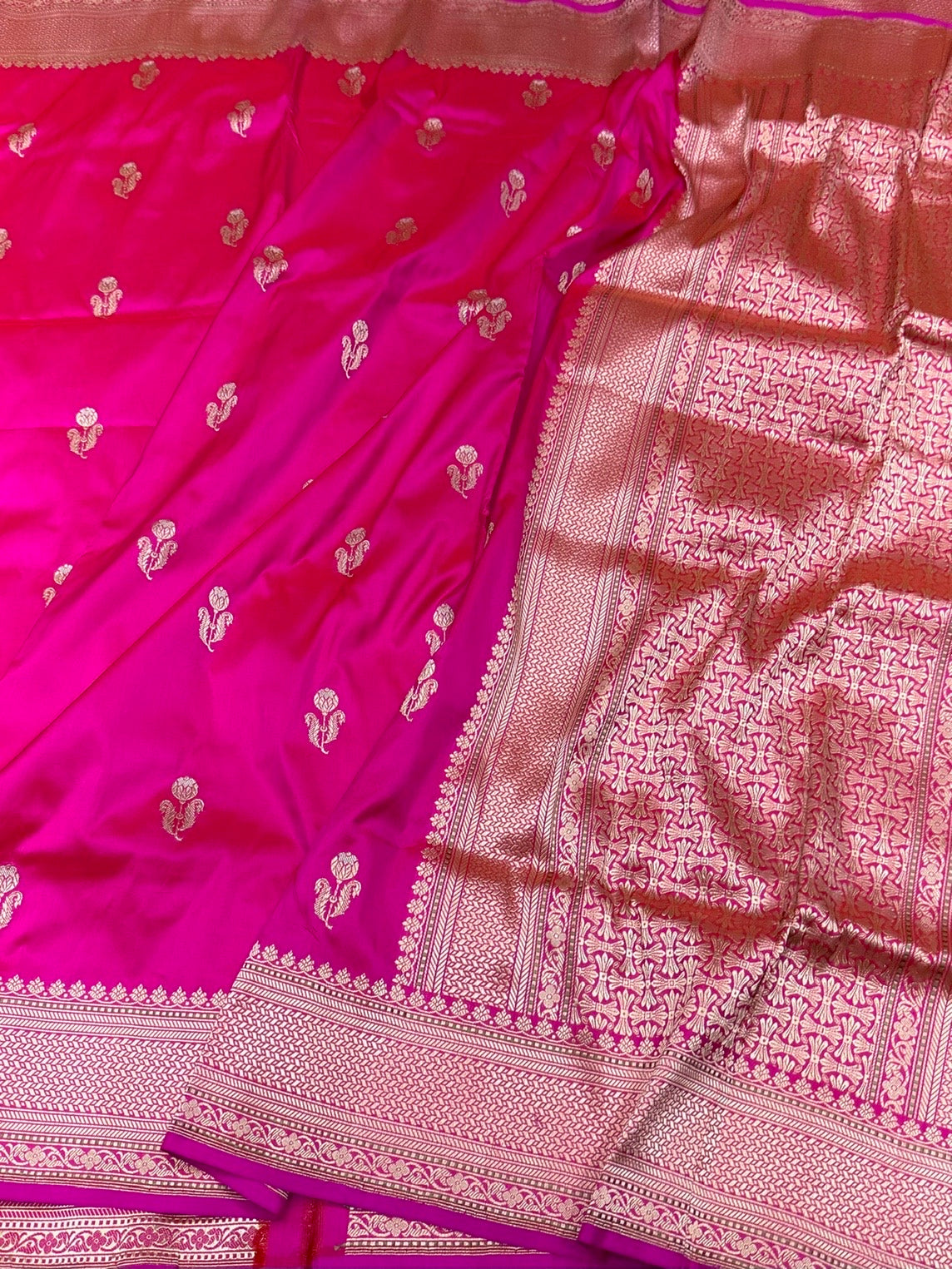 Rani Pink Handwoven Pure Banarasi Silk Saree