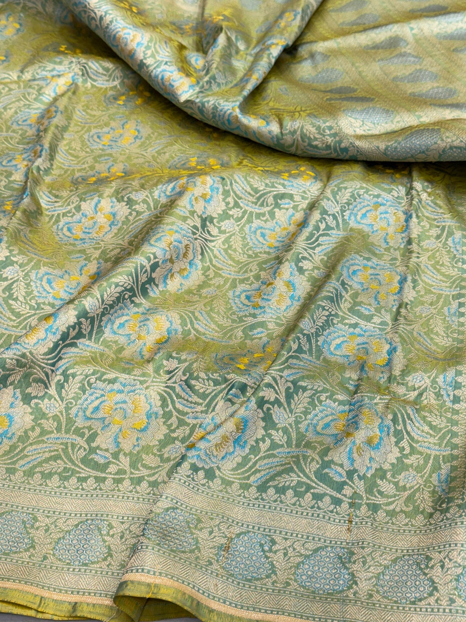 Sea Green Banarasi Minakari Pure Katan Silk Brocade Saree – Rich Traditional Brocade Weave