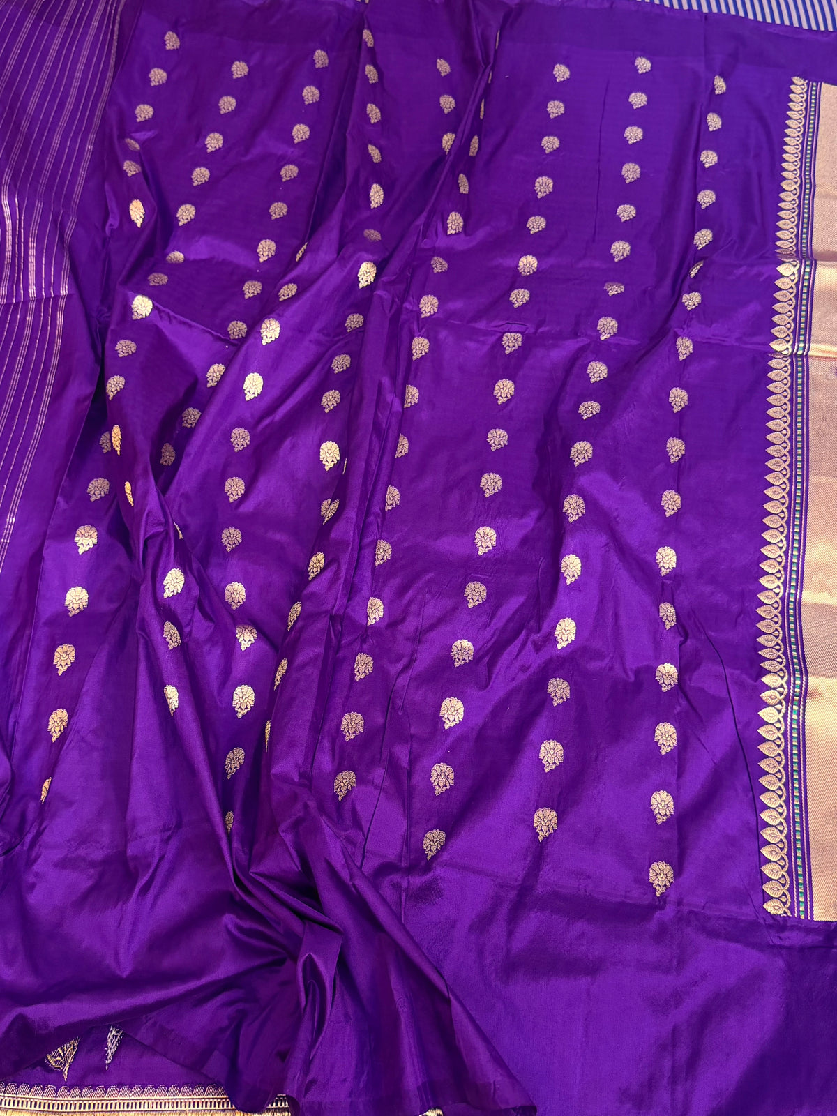 Purple handwoven Pure Banarasi Ektara Silk Saree