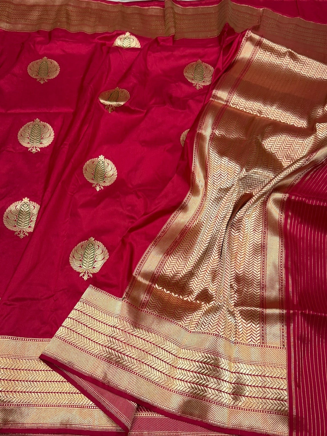 Red Handwoven Pure Banarasi Silk Saree – Kadwa Weave in 100% Katan Silk