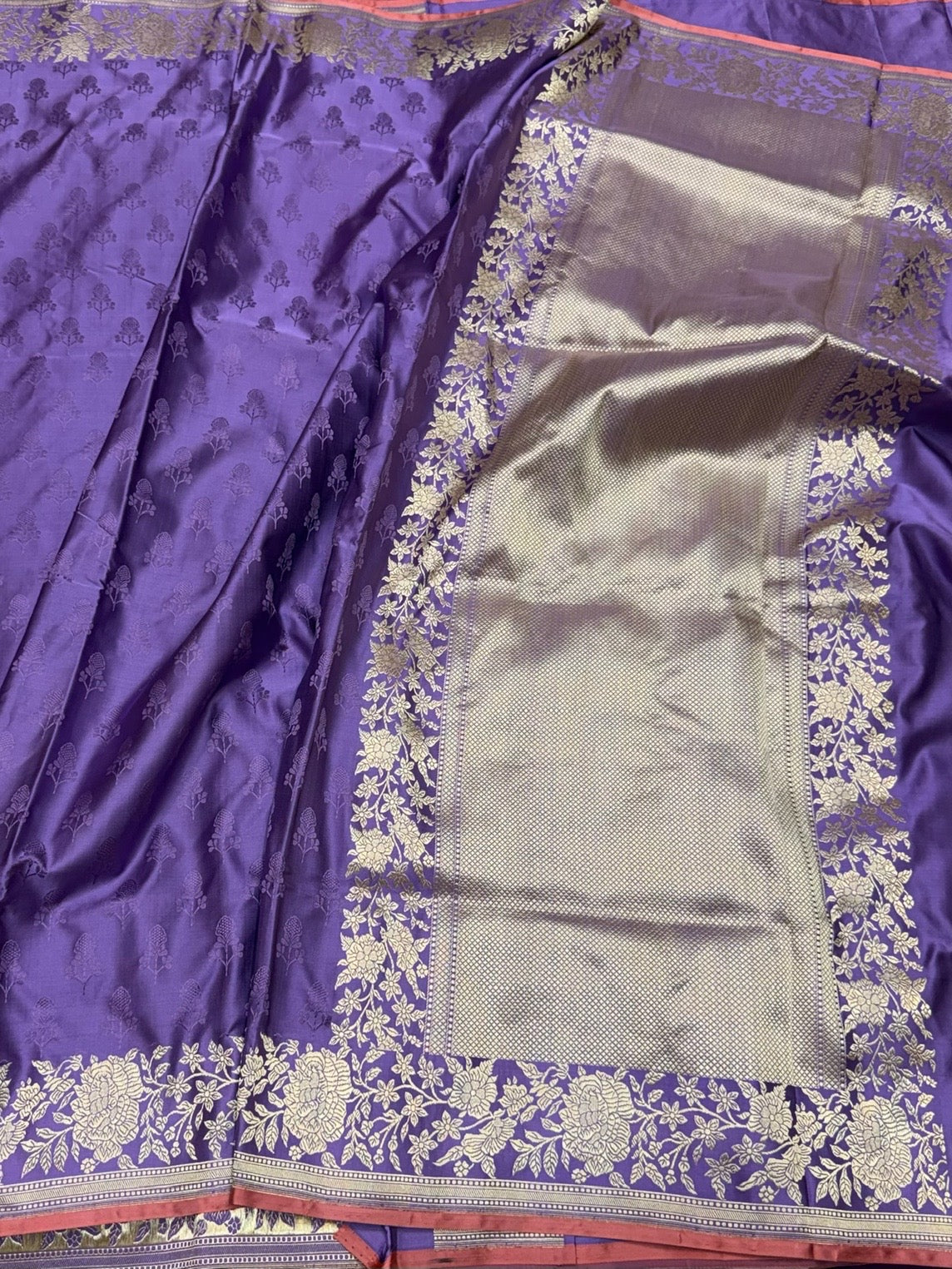 Lavender Handwoven Pure Banarasi Satin Tanchoi Silk Saree