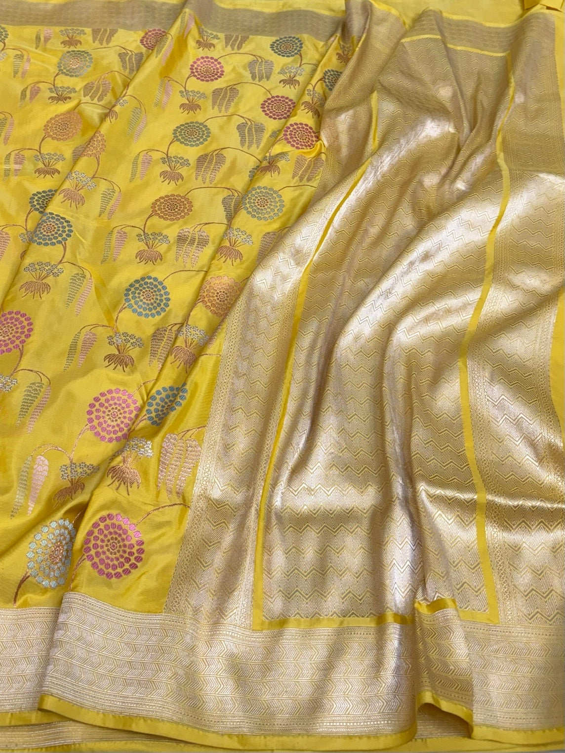 Yellow Handwoven Pure Banarasi Silk Saree in Kadwa Weave