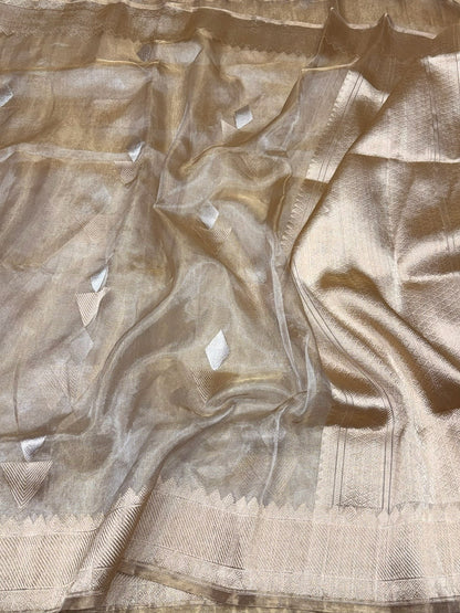 Champagne Gold Handwoven Pure Banarasi Tissue Saree – Kadwa Weave, Pure Tissue Saree