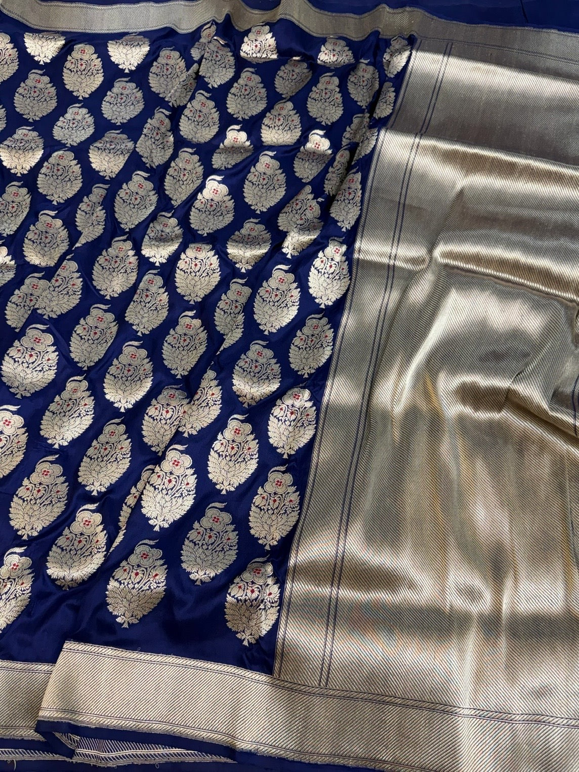 Navy Blue Handwoven Pure Katan Silk Banarasi Saree