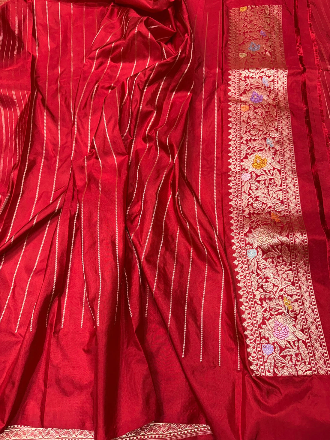 Red Handwoven Pure Banarasi Silk Saree in Kadwa Weave – Katan Mulberry Silk