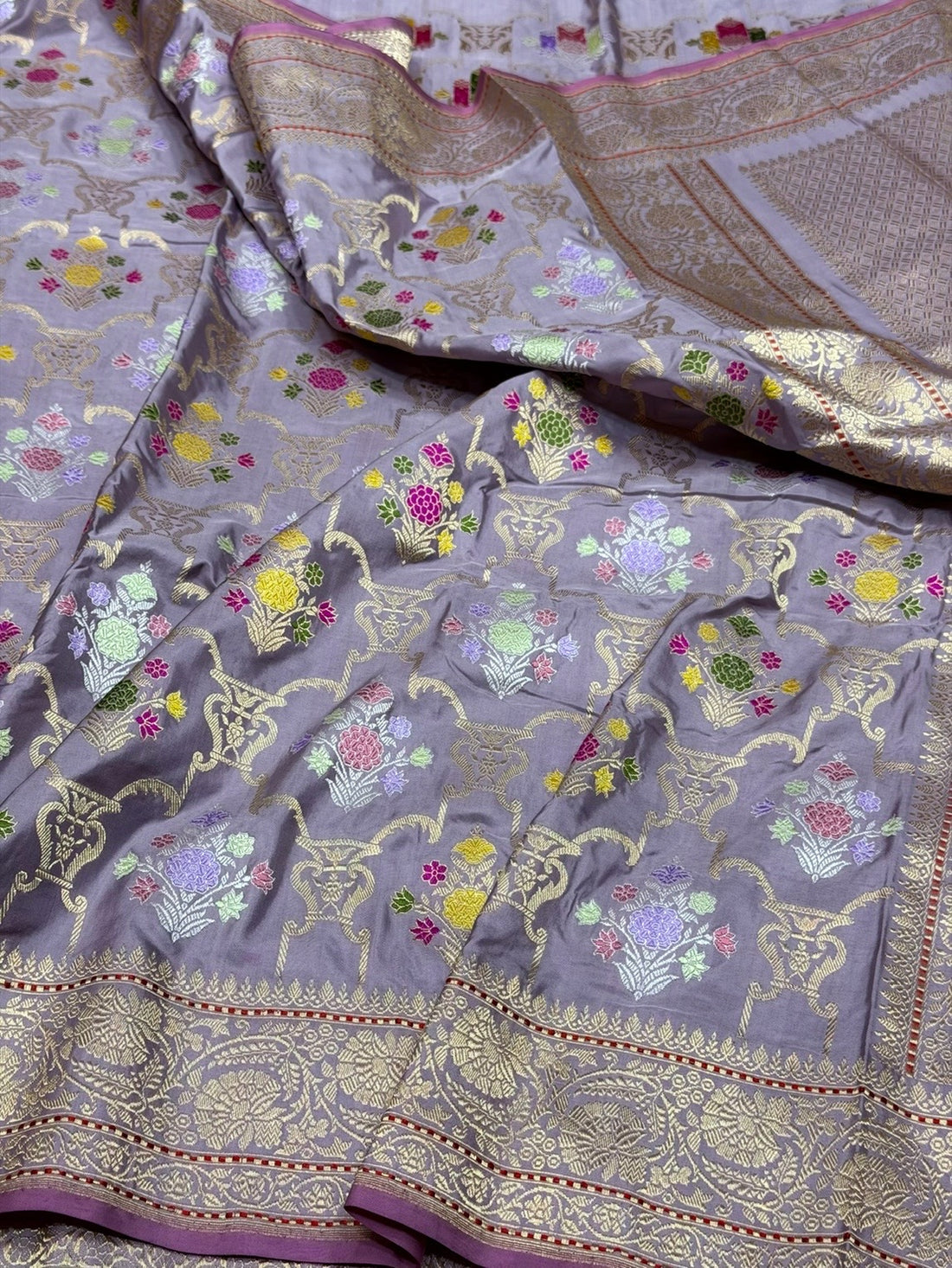 Dusty Lavender Handwoven Pure Banarasi Silk Saree