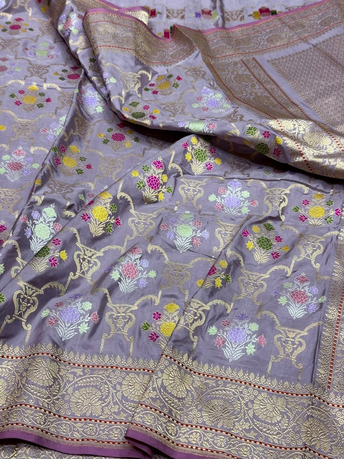 Dusty Lavender Handwoven Pure Banarasi Silk Saree