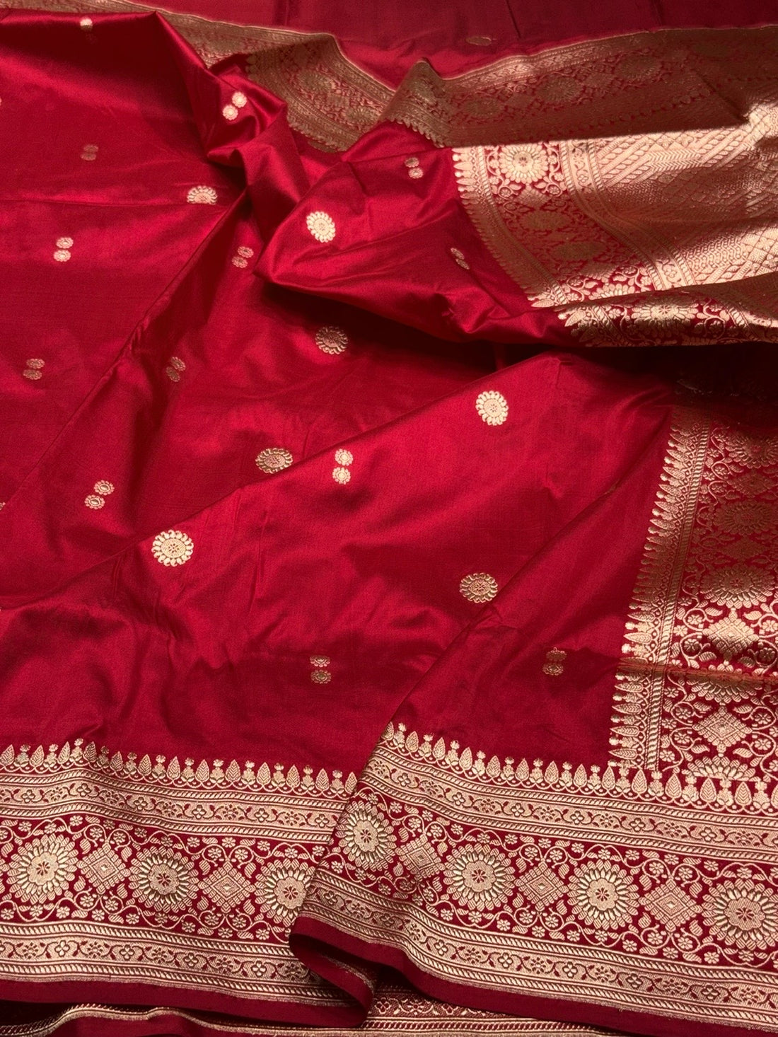 Red Vintage Handwoven Pure Banarasi Silk Saree