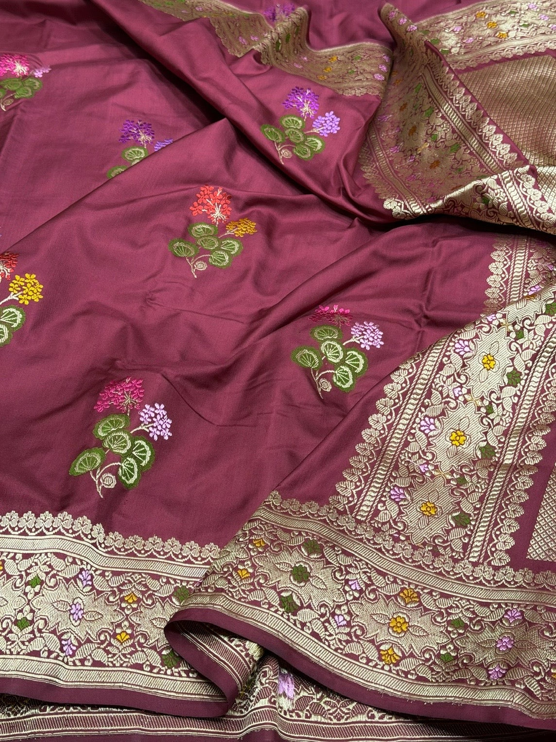 Deep Maroon Handwoven Pure Banarasi Ektara Silk Saree – Luxury Kadwa Weave