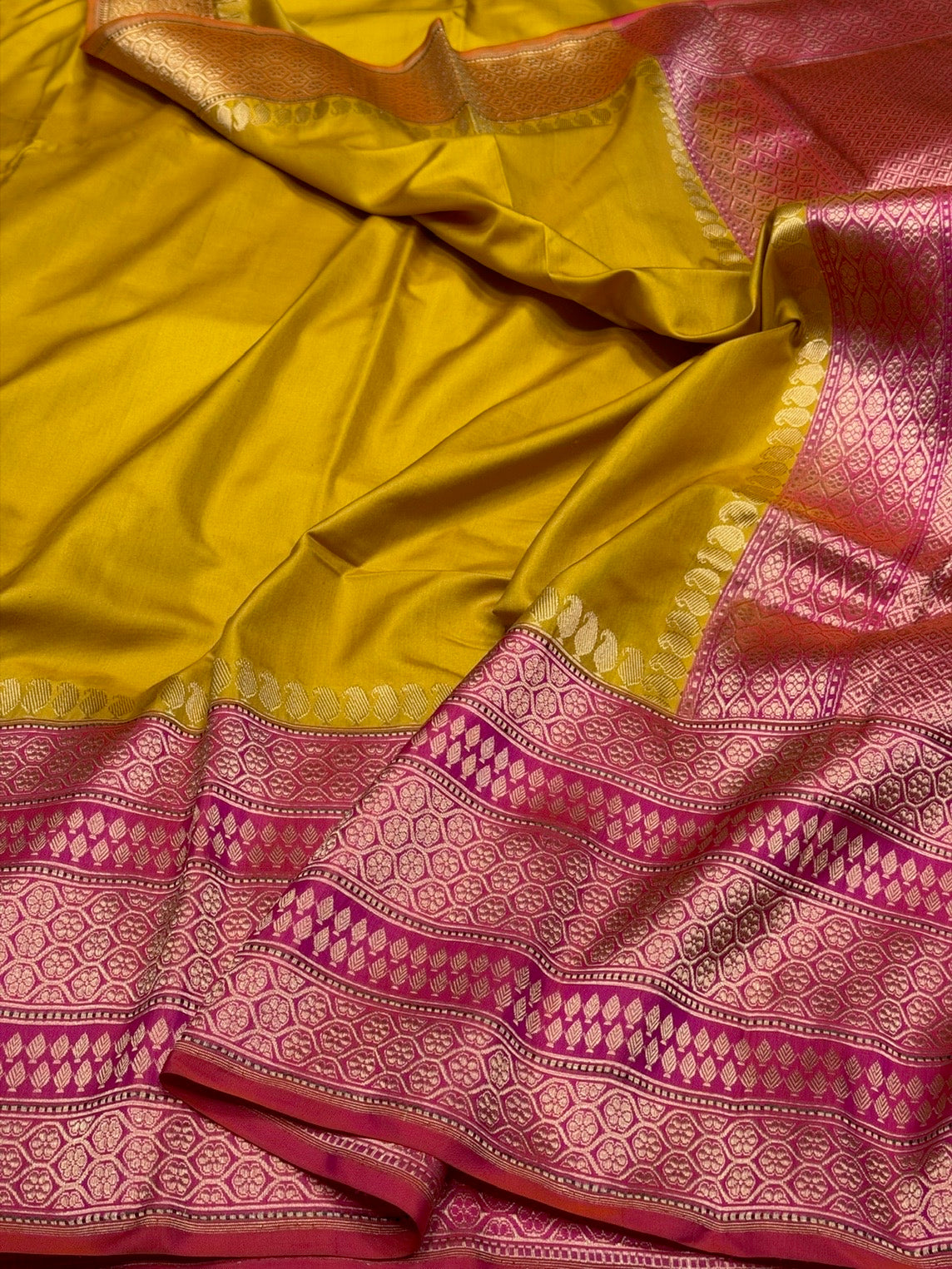 Mustard Yellow Handwoven Pure Banarasi Ektara Silk Saree – Kadwa Iktara Weave, Pure Mulberry Silk