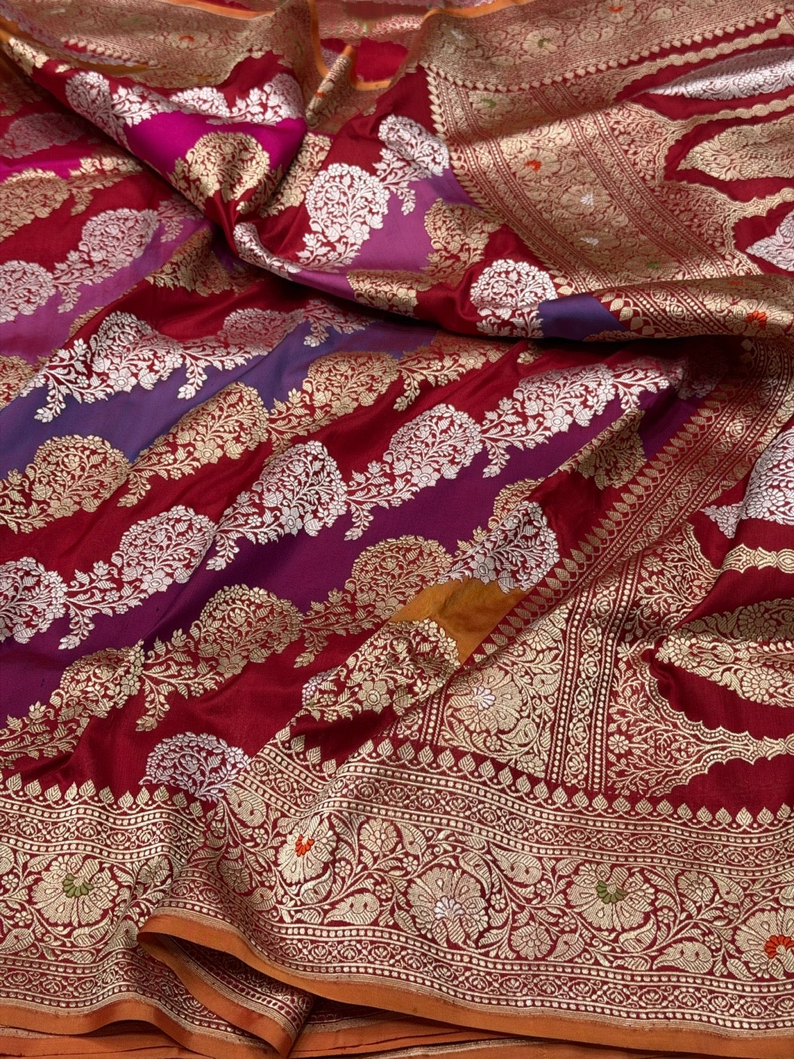 Red Handwoven Pure Banarasi Rangkaat Silk Saree