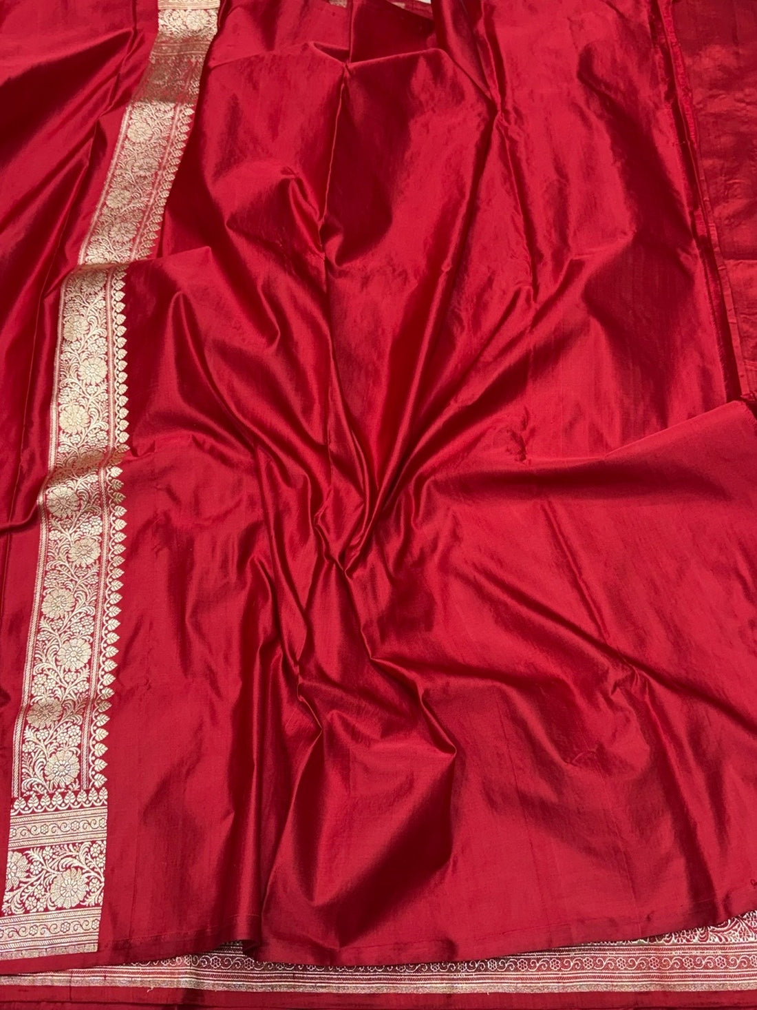 Red Handwoven Vintage Pure Banarasi Satin Silk Saree