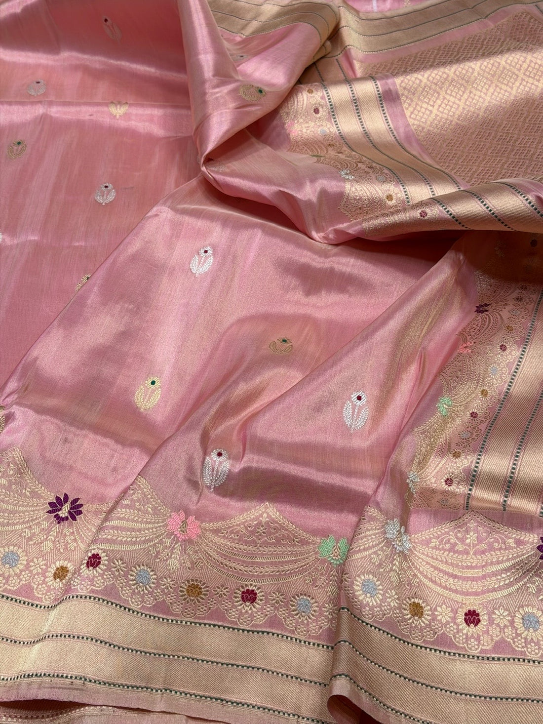 Powder Pink Handwoven Pure Banarasi Tissue Saree