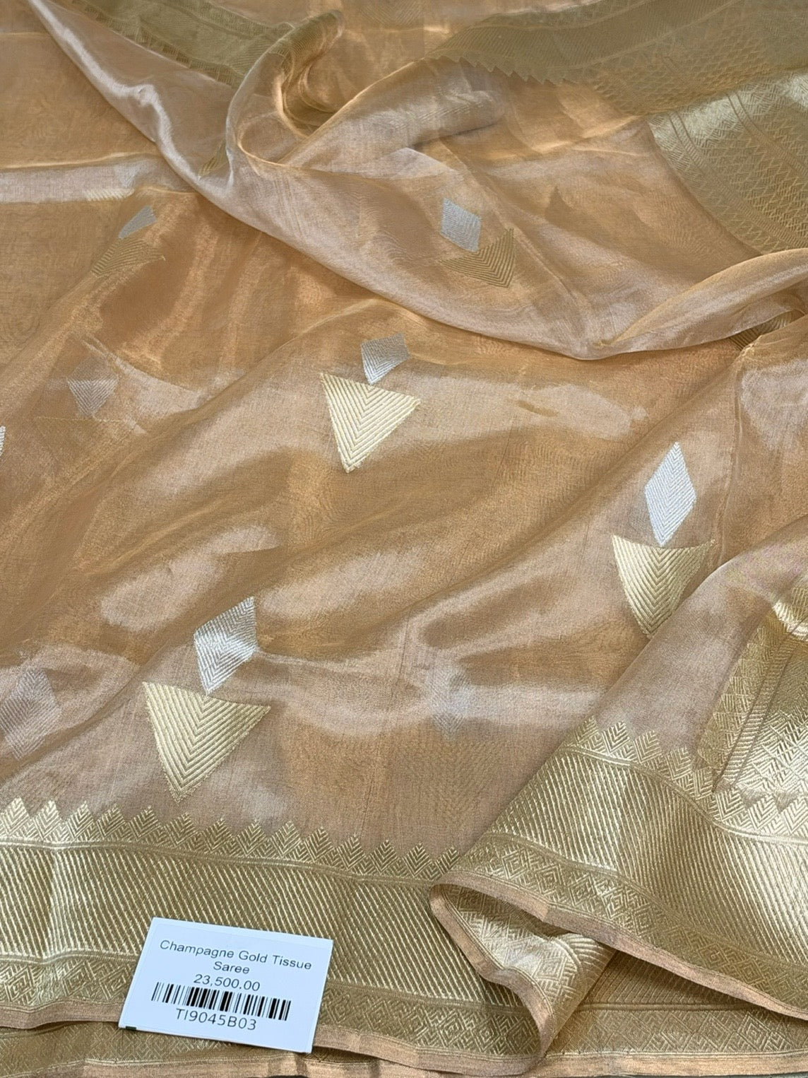 Champagne Gold Handwoven Pure Banarasi Tissue Saree – Kadwa Weave, Pure Tissue Saree