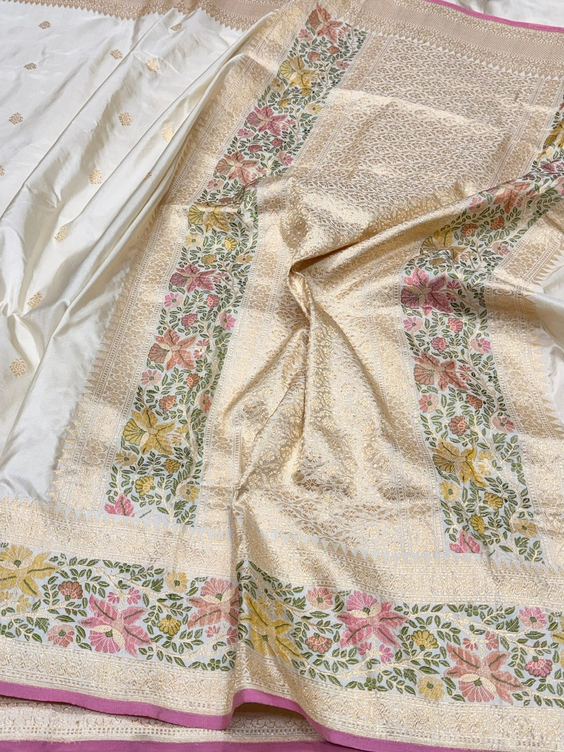 Ivory Handwoven Pure Banarasi Silk Saree – Kadwa Weave | Authentic Banaras Handloom