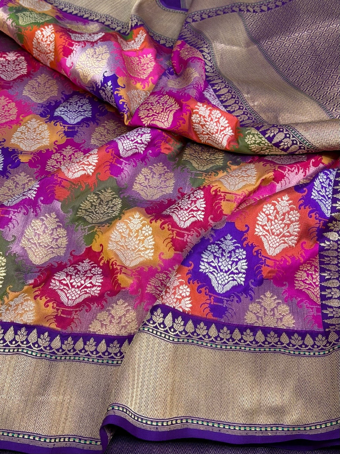 Purple Handwoven Pure Banarasi Rangkaat Silk Saree