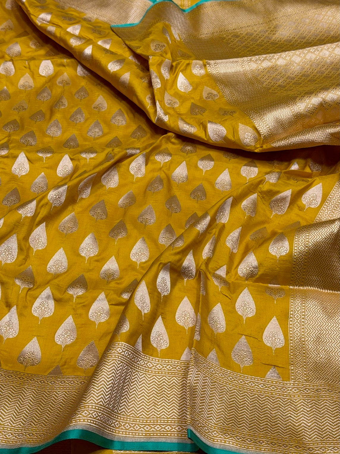Banarasi Pure Katan Silk Saree | Pure Silk | Cutwork Technique | Banarasi Katan Silk Saree