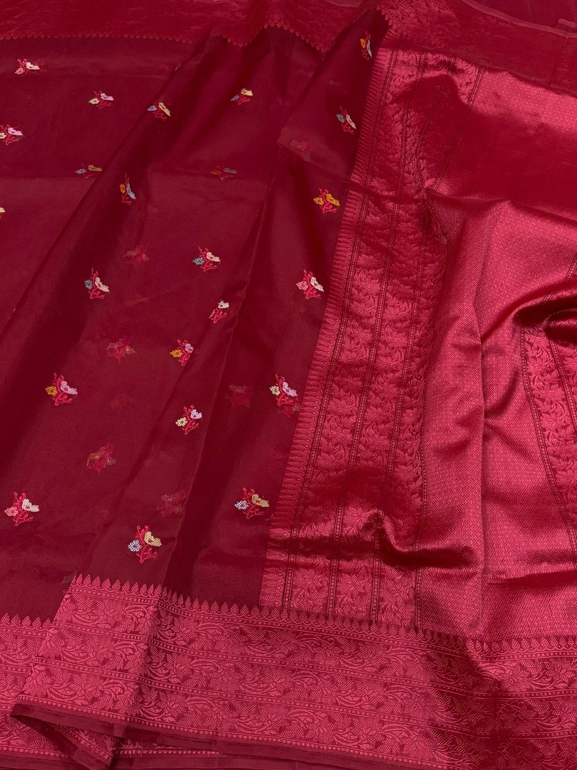 Red Handwoven Pure Banarasi Organza Silk Saree