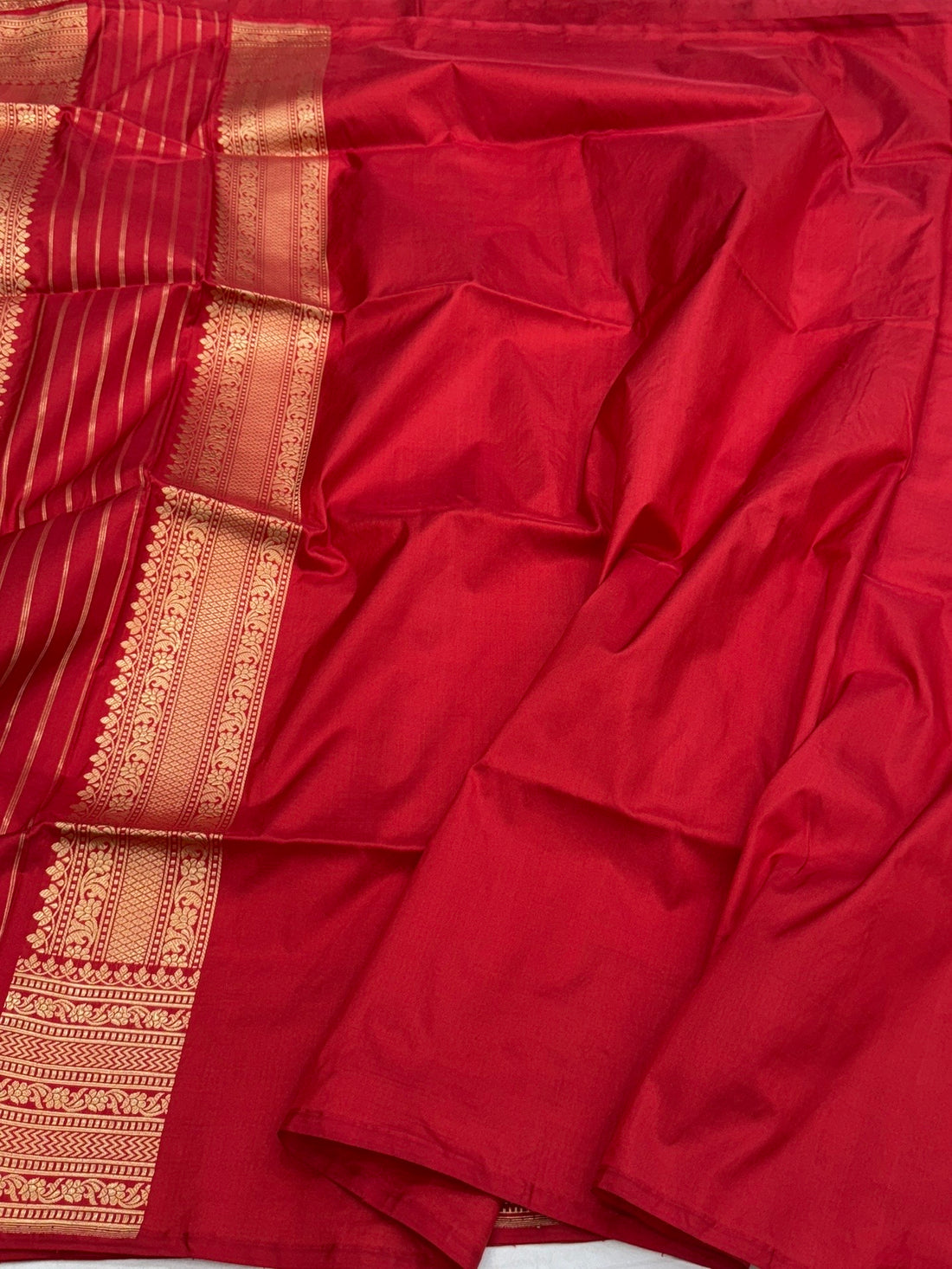 Red Handwoven Pure Banarasi Silk Saree