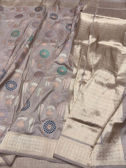 Lilac Handwoven Pure Banarasi Silk Saree