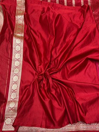 Red Handwoven Vintage Pure Banarasi Satin Silk Saree