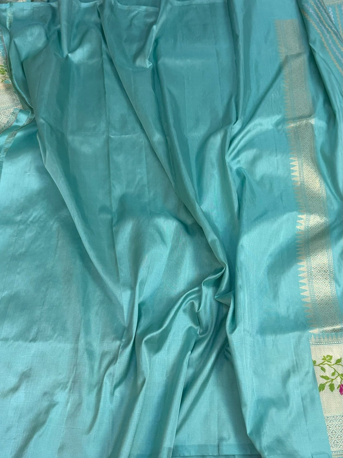 Powder Blue Handwoven Pure Banarasi Silk Saree