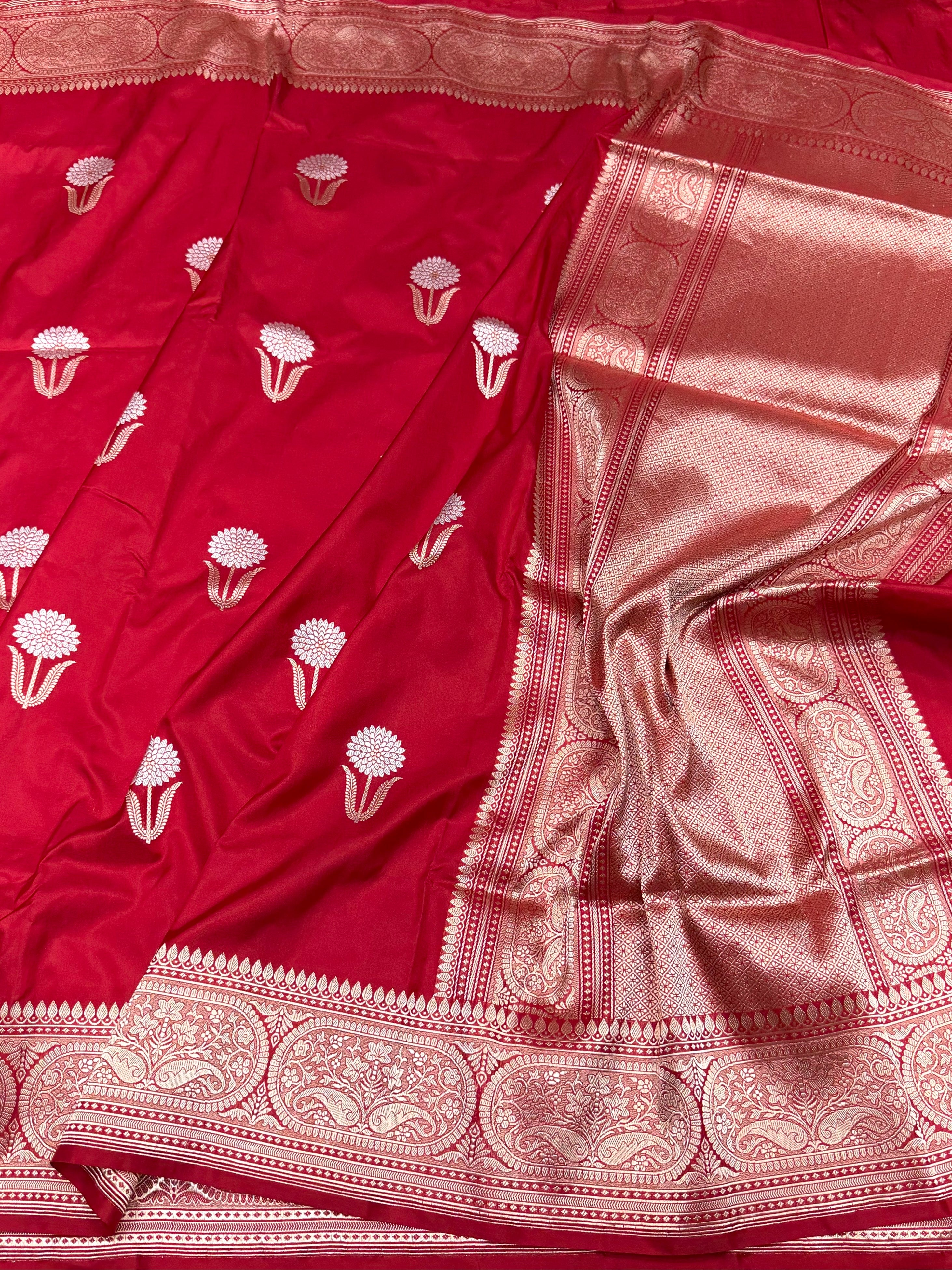 Red Handwoven Pure Banarasi Silk Saree – Katan Silk | Kadwa Weave | Elegant Traditional Banarasi Saree