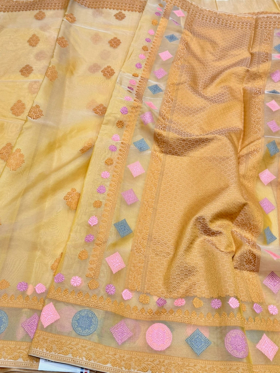 Yellow Handwoven Pure Organza Silk Saree