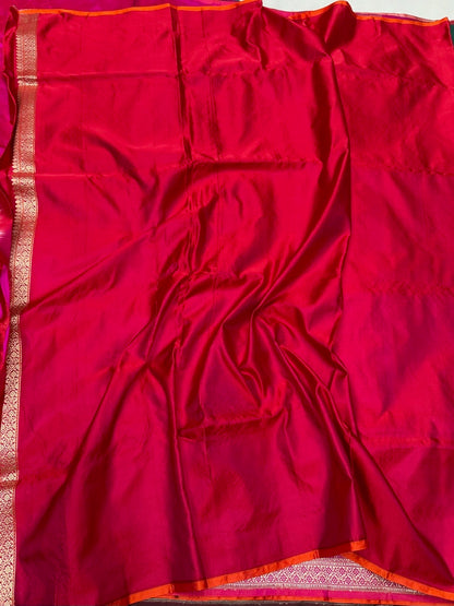 Red Handwoven Pure Banarasi Satin Tanchoi Silk Saree