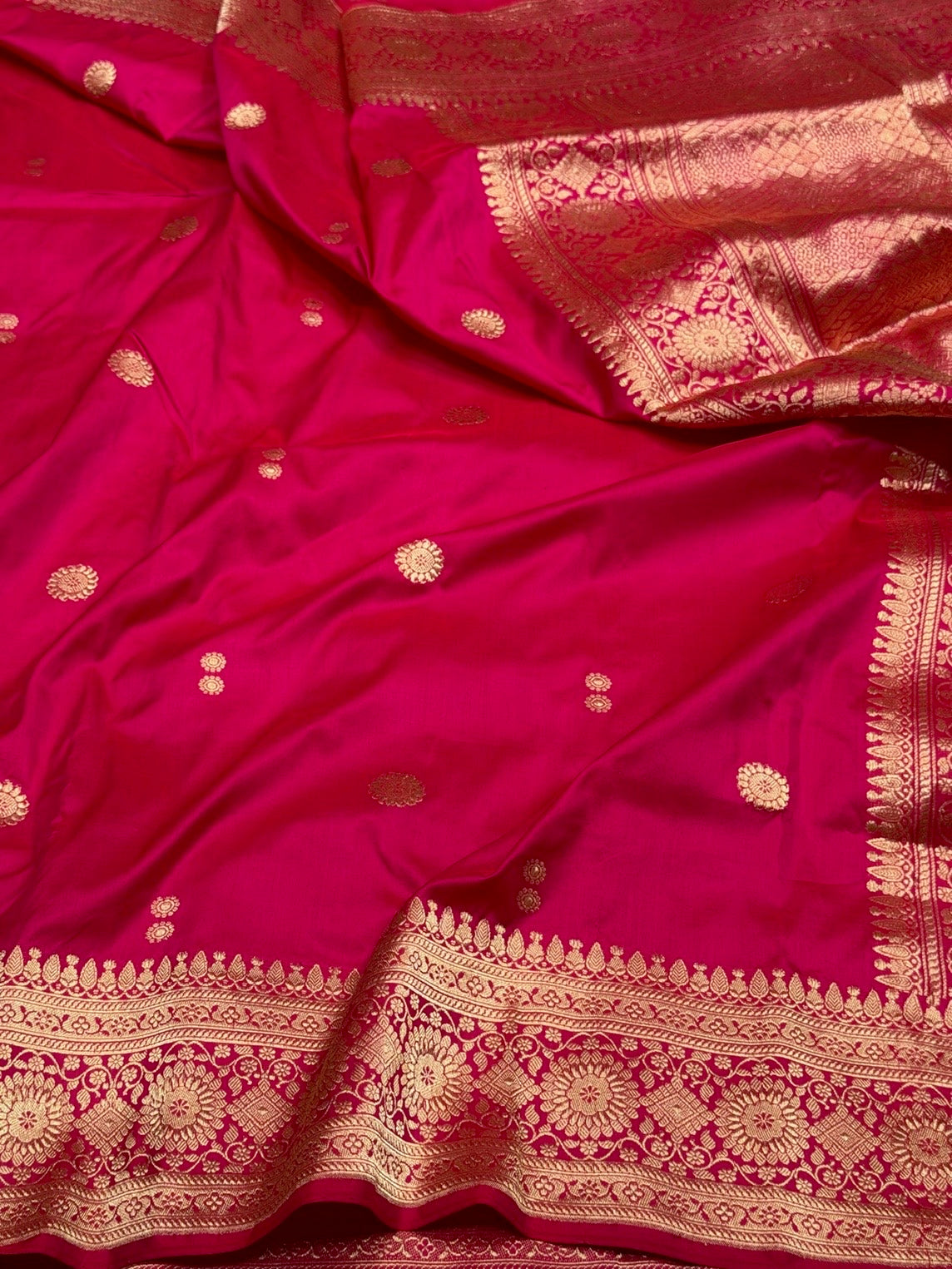 Rani Pink Vintage Handwoven Pure Banarasi Silk Saree