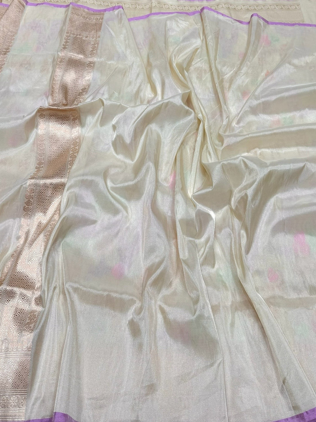 Ivory Handwoven Pure Banarasi Tissue Saree