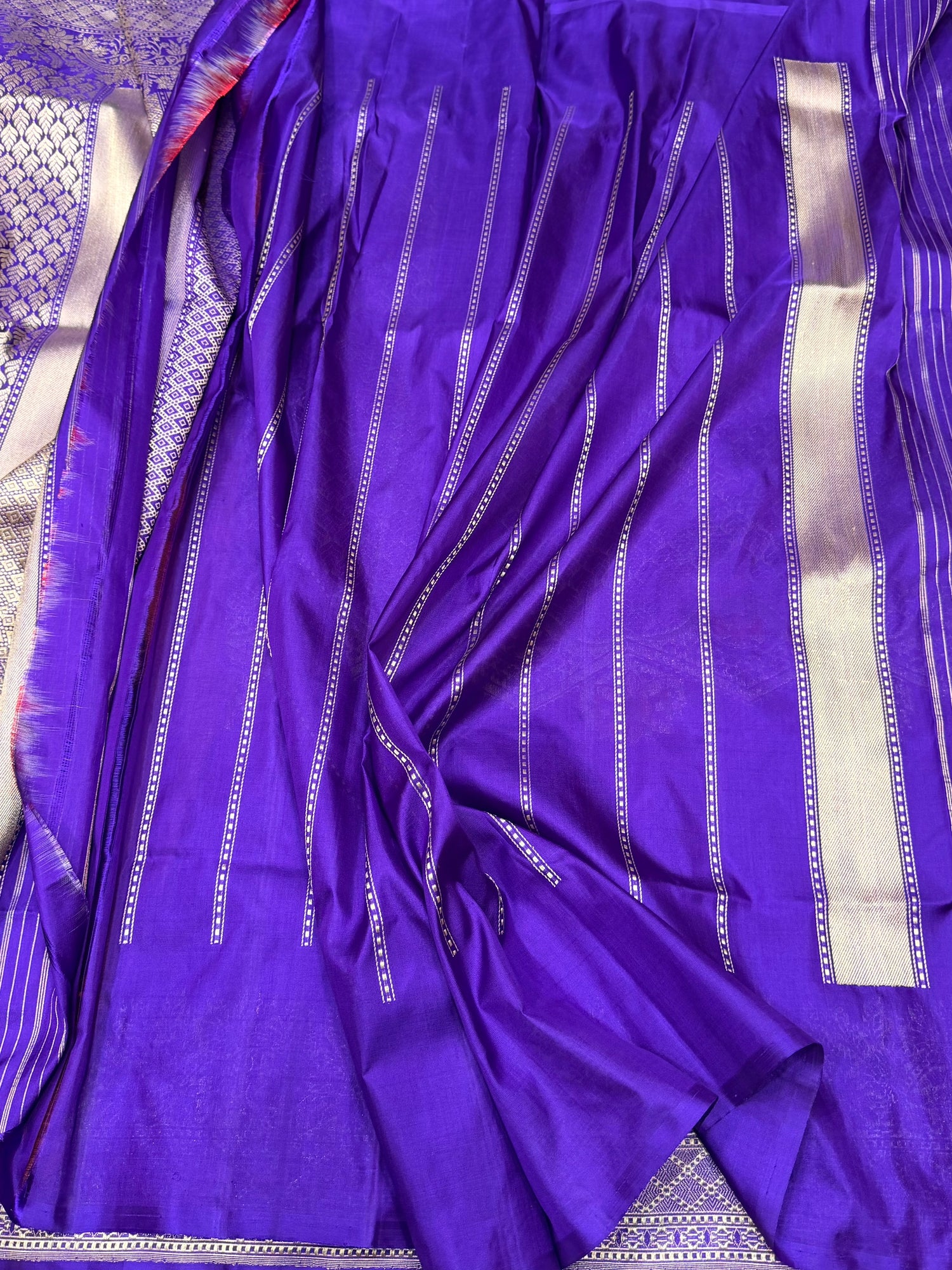 Purple Handwoven Pure Banarasi Silk Saree in Kadwa Weave | Authentic Katan Mulberry Silk