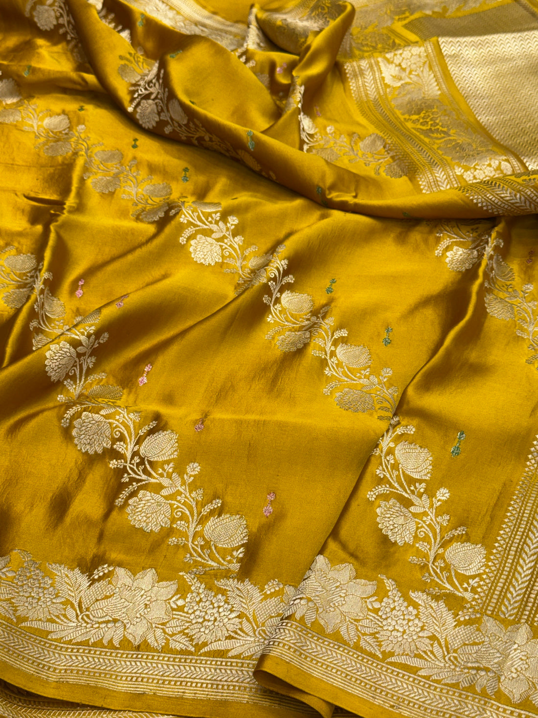 Mustard Yellow Handwoven Pure Mashru Banarasi Satin Silk Saree – Kadwa Weave | Authentic Banaras Handloom