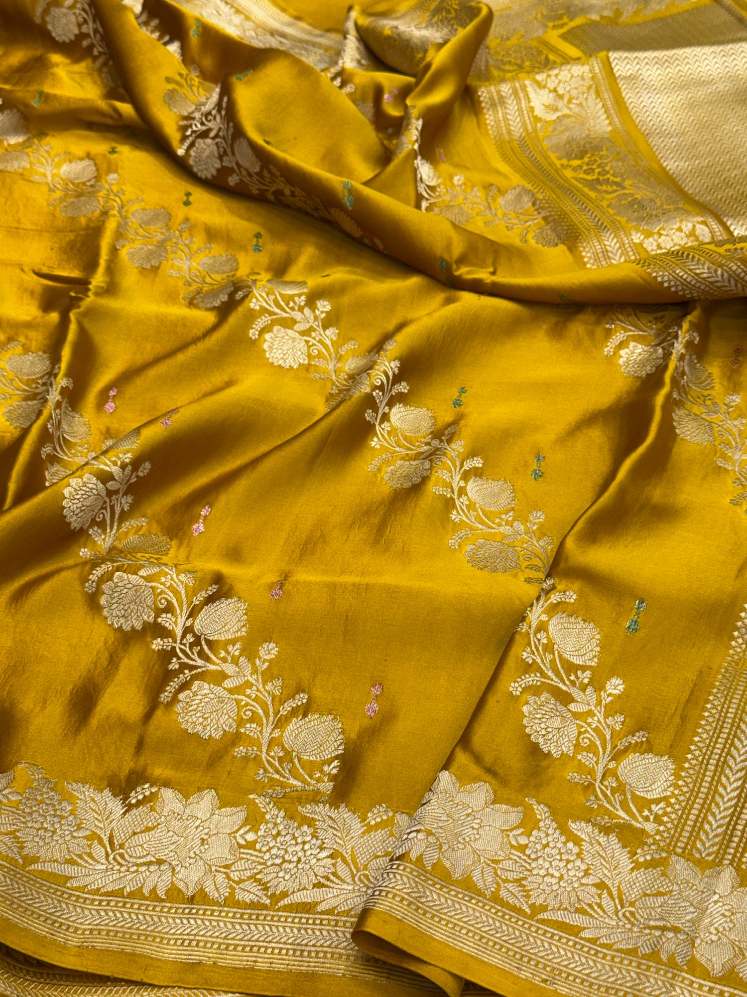 Mustard Yellow Handwoven Pure Mashru Banarasi Satin Silk Saree – Kadwa Weave | Authentic Banaras Handloom