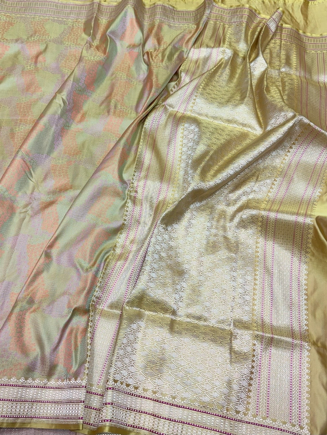 Soft Gold Handwoven Pure Banarasi Satin Silk Saree – Traditional Kadwa Weave in 100% Pure Satin Silk