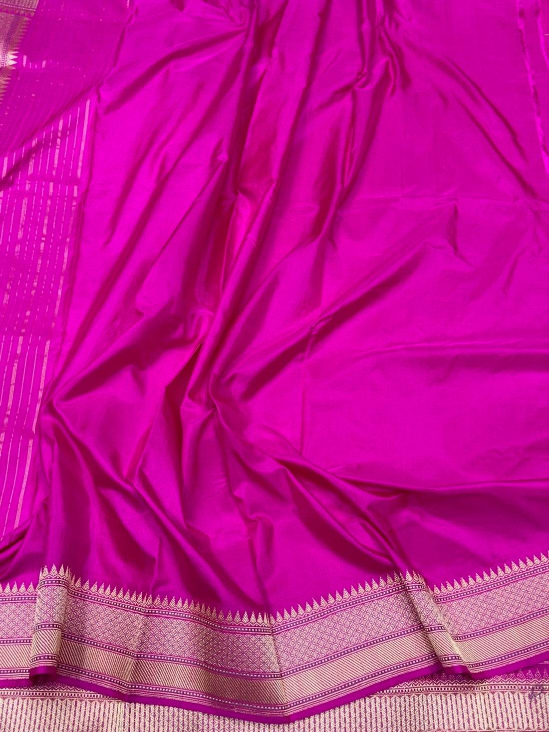 Rani Pink Handwoven Pure Banarasi Silk Saree – Kadwa Weave in 100% Katan Mulberry Silk