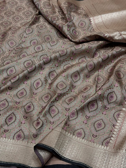 Dusty Rose Metallic Handwoven Banarasi Satin Tanchoi Silk Saree – Pure Satin Silk | Kadwa Weave | Metallic Tanchoi Banarasi Elegance