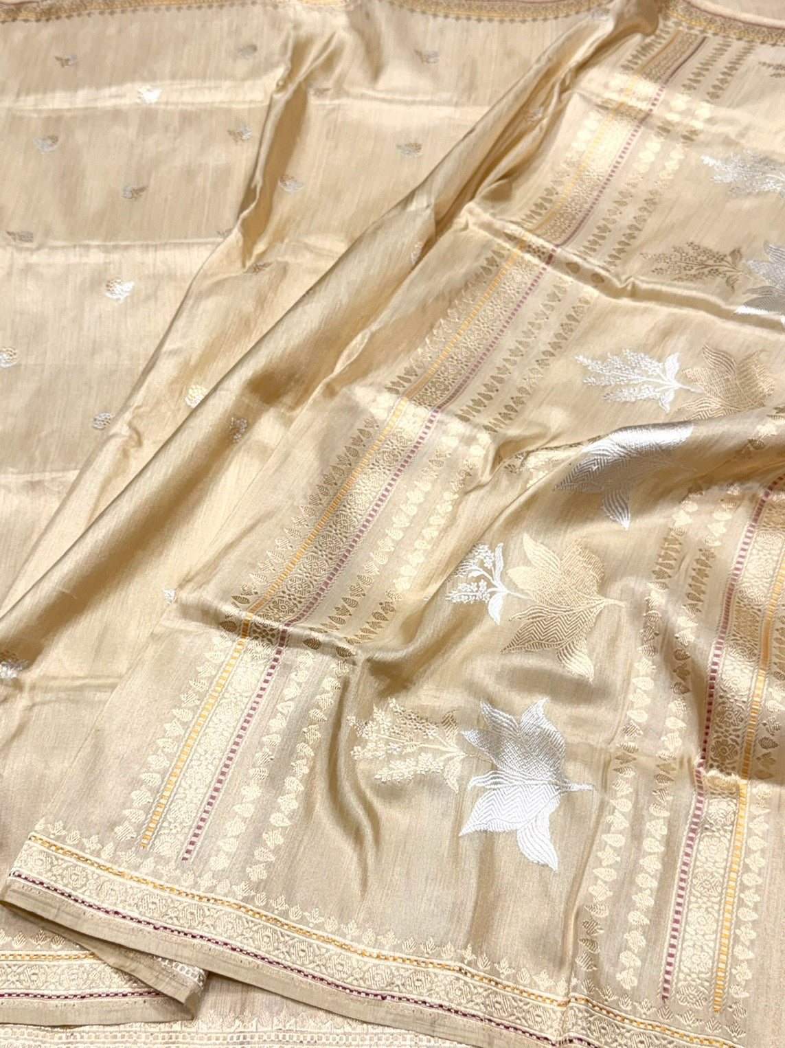 Cream Handwoven Pure Banarasi Ektara Tissue Saree