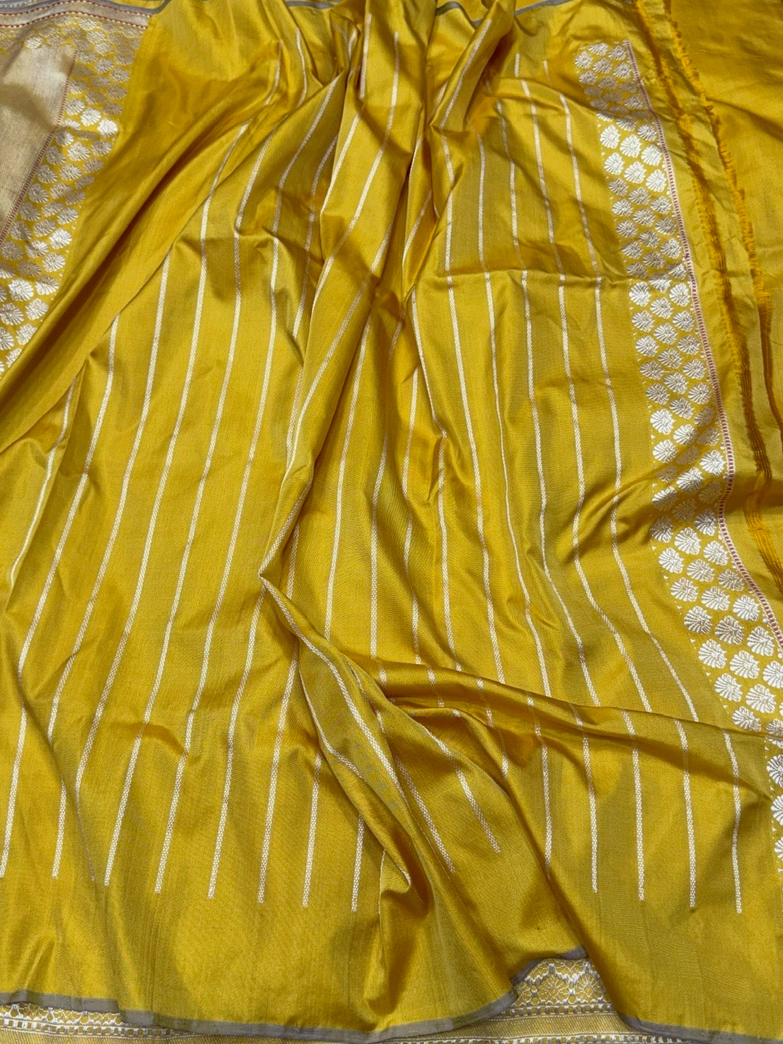 Yellow Handwoven Pure Banarasi Ektara Silk Saree