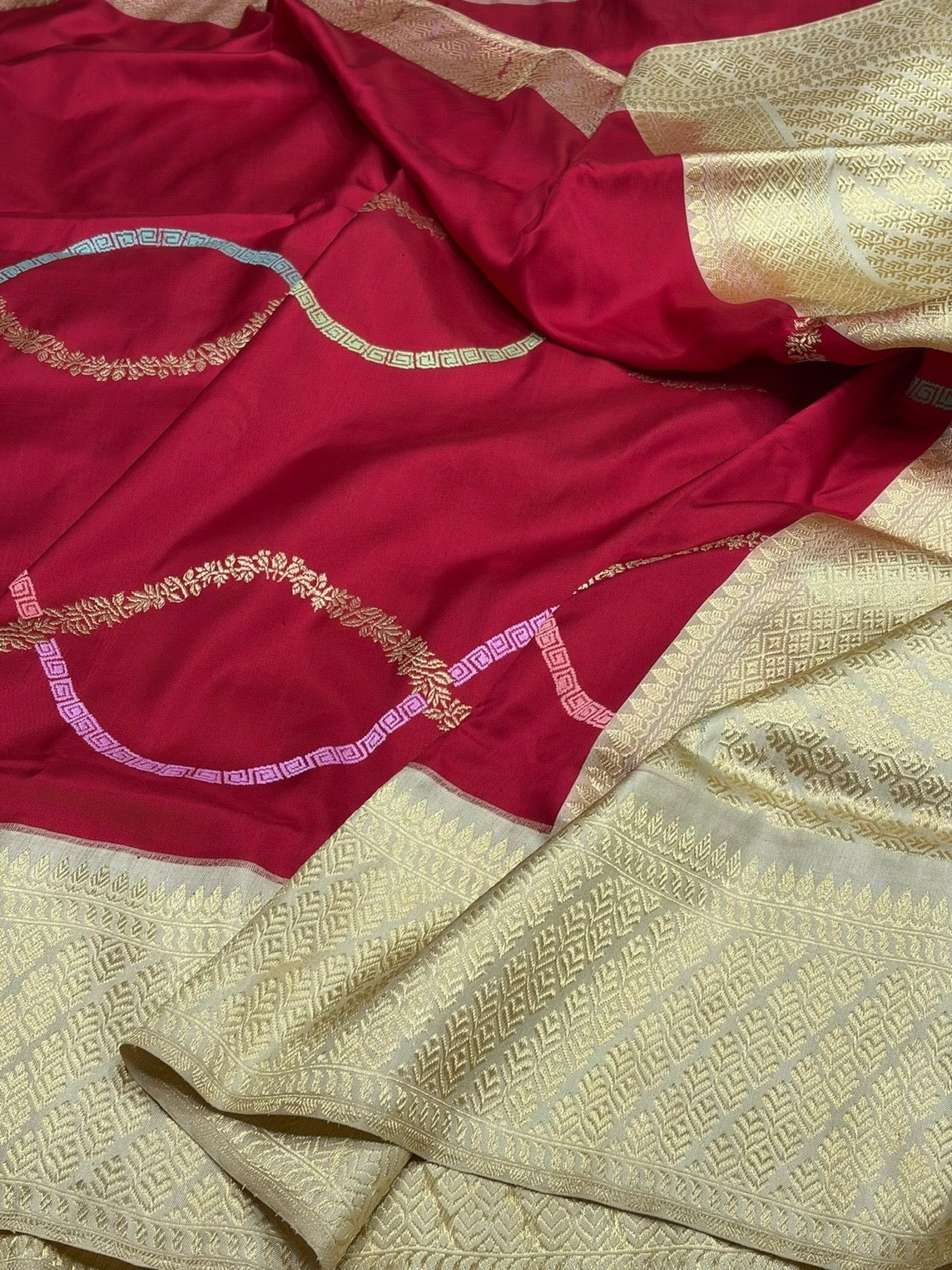 Red Handwoven Ektara Pure Banarasi Silk Saree