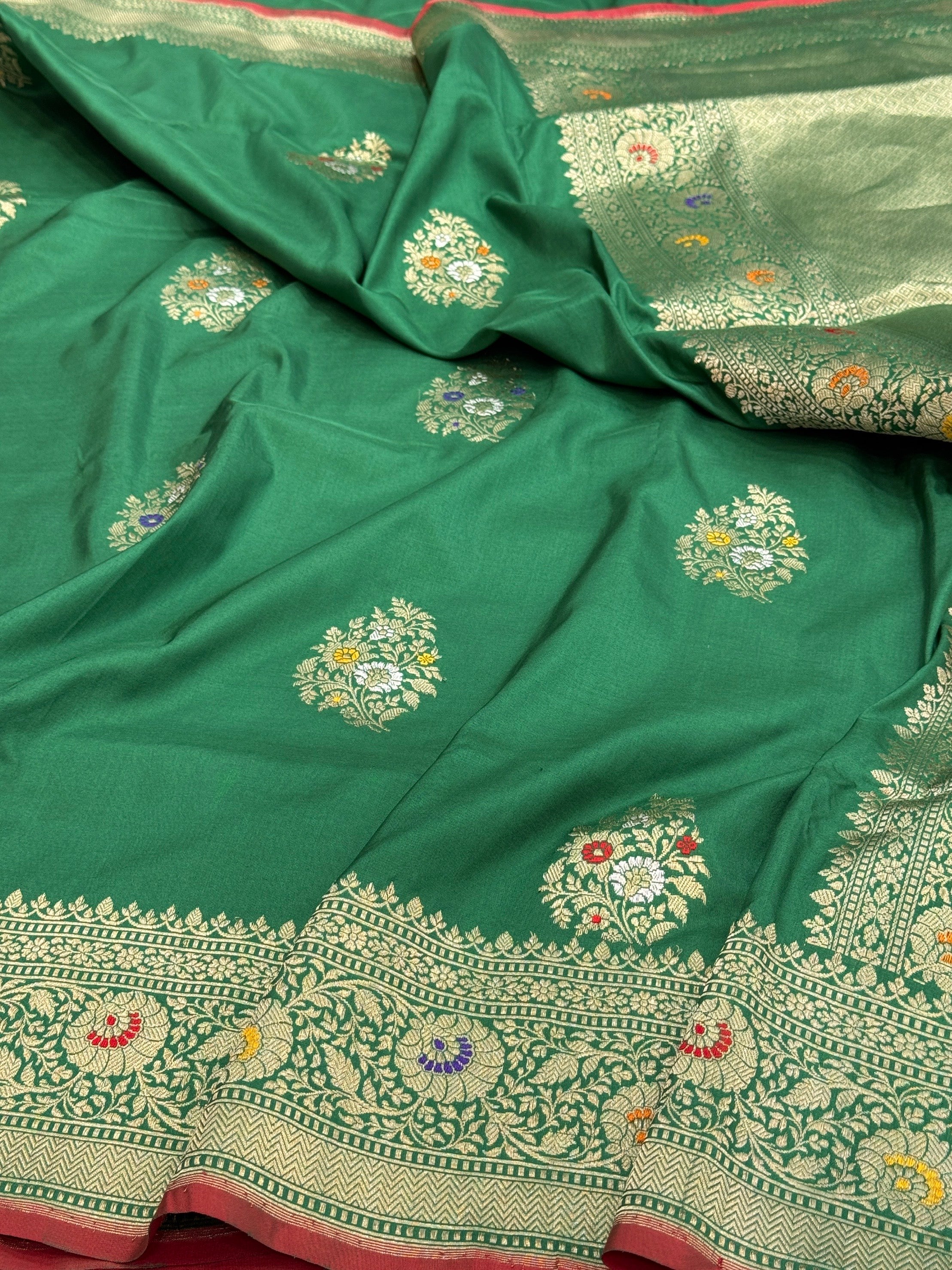 Bottle Green Handwoven Pure Banarasi Silk Saree